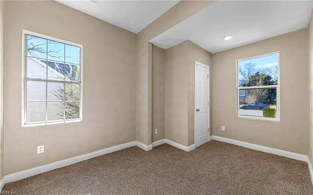 2001 Peach ST, PORTSMOUTH VA 23704 thumb 9