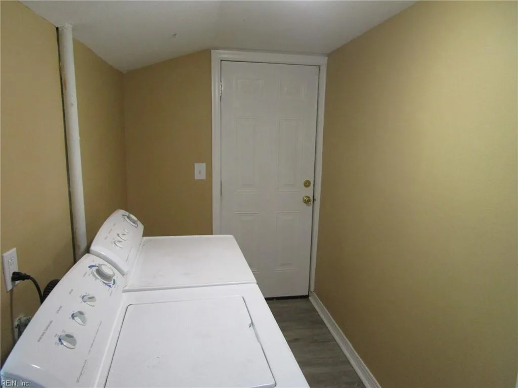 406 Lee ST, HAMPTON VA 23669 thumb 12