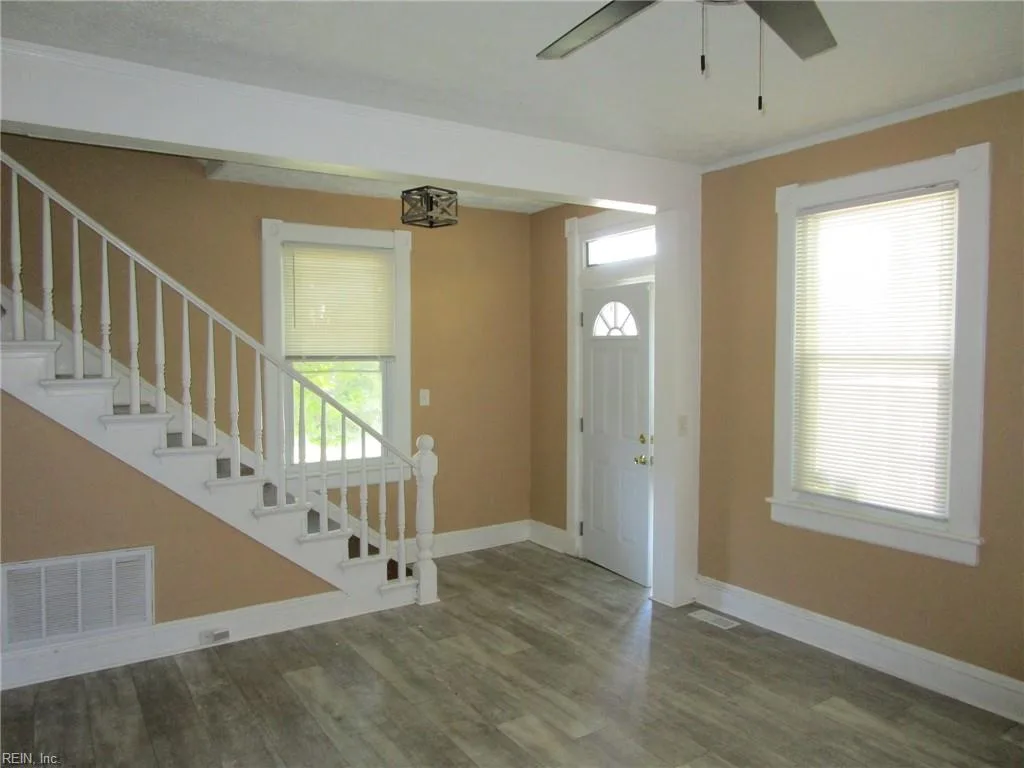 406 Lee ST, HAMPTON VA 23669 thumb 6