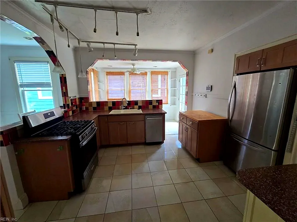 1635 E Ocean View AVE, NORFOLK VA 23503 thumb 9