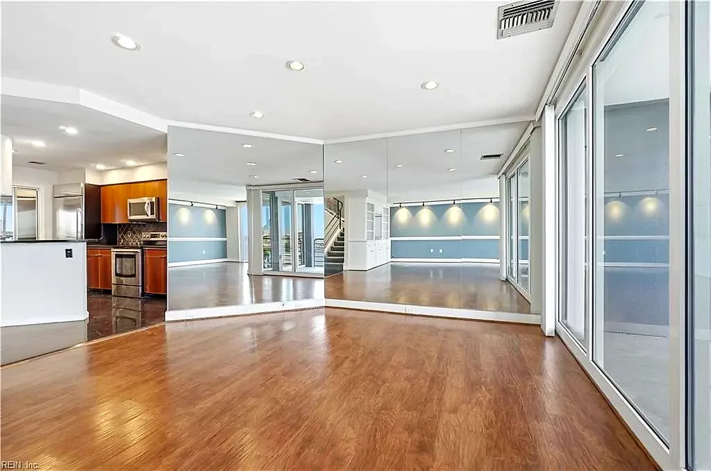 40 Rader ST #505, NORFOLK VA 23510 thumb 9