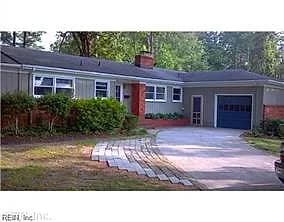7 Conway RD, NEWPORT NEWS VA 23606 - Photo 2