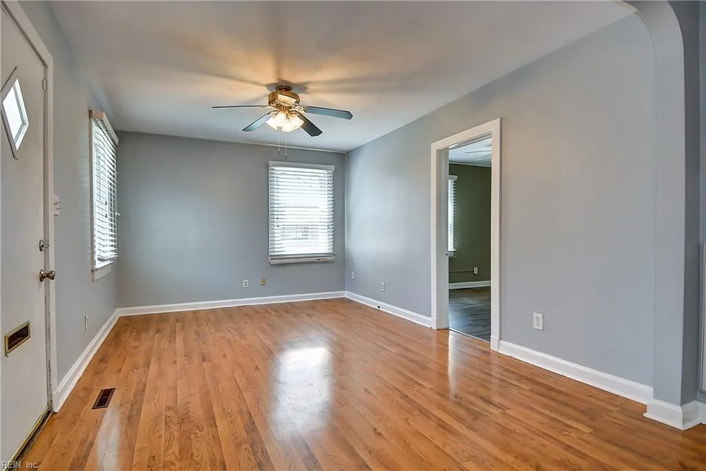 118 Rogers AVE, NORFOLK VA 23505 thumb 9