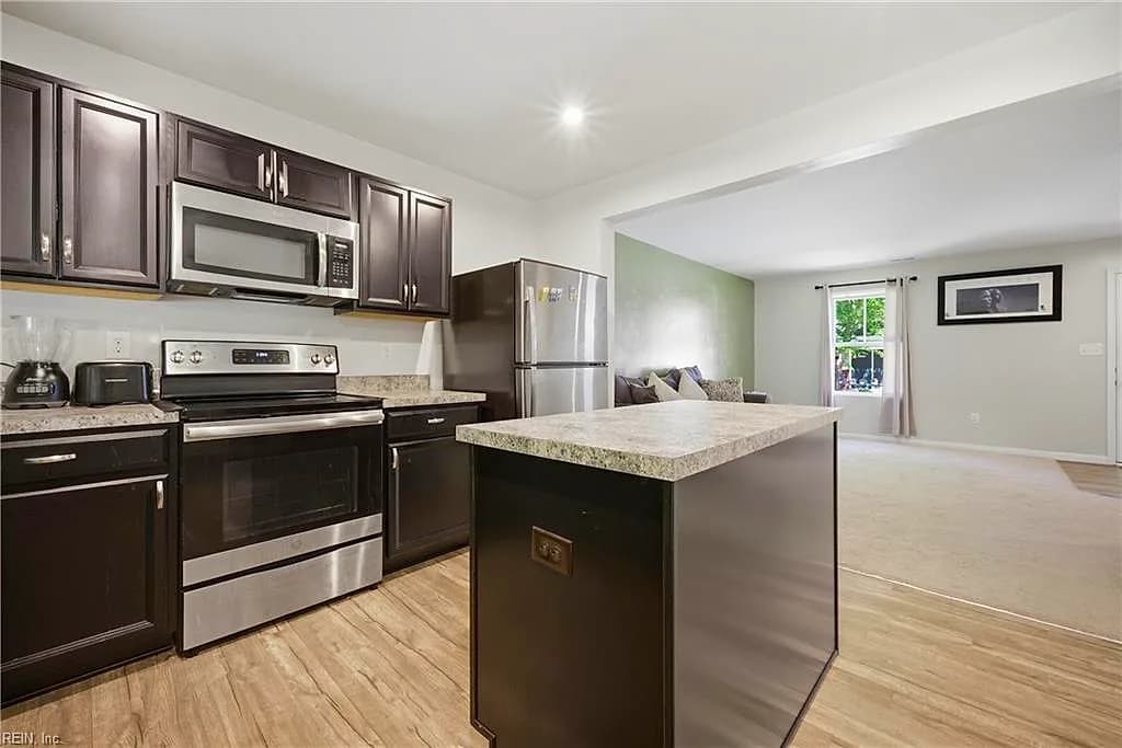 404 Lakeview CV, SMITHFIELD VA 23430 thumb 10