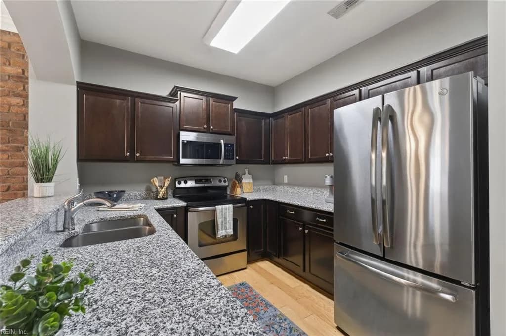 8175 Captains WAY, NORFOLK VA 23518 thumb 10