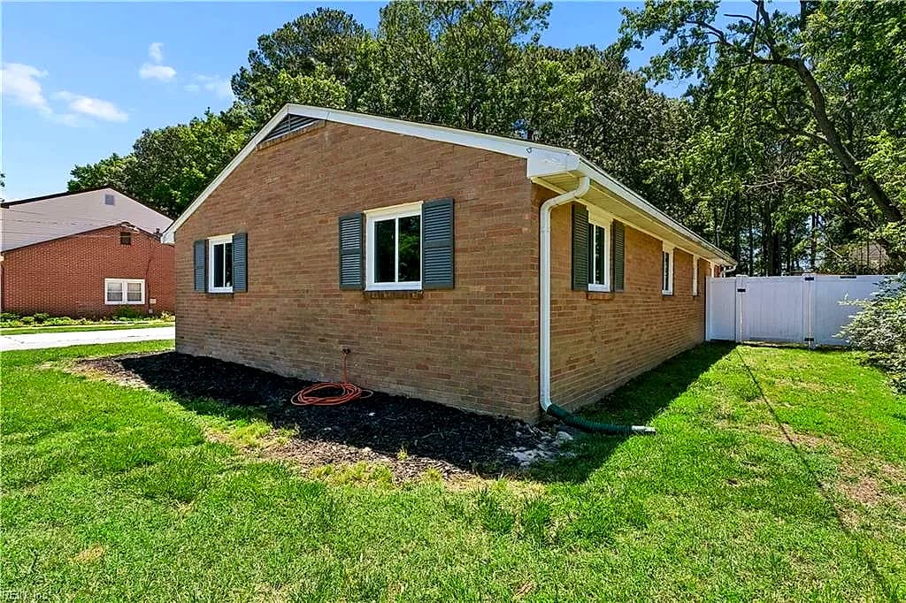 4713 Threechopt RD, HAMPTON VA 23666 - Photo 4