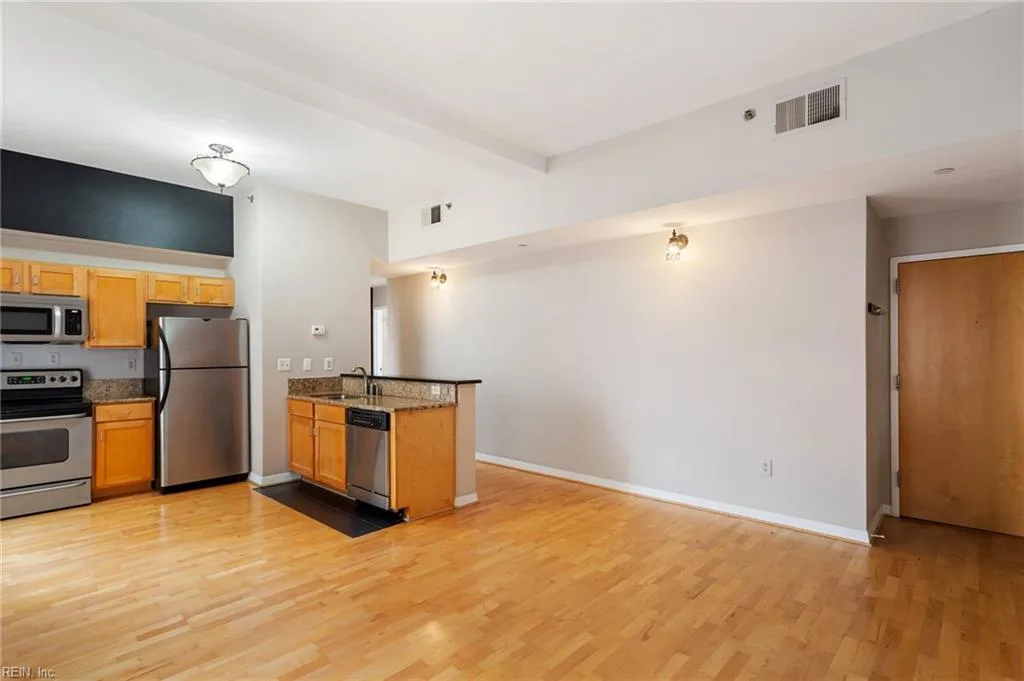 241 Granby ST #40, NORFOLK VA 23510 thumb 10