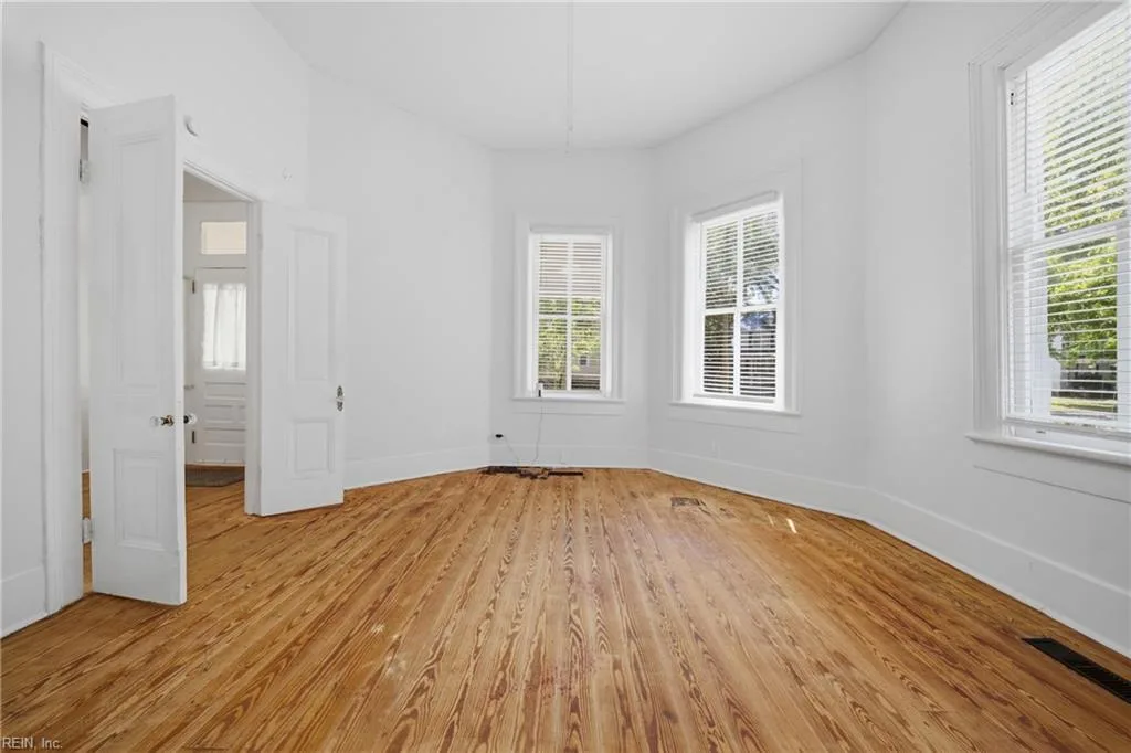 504 N High ST, FRANKLIN VA 23851 thumb 11
