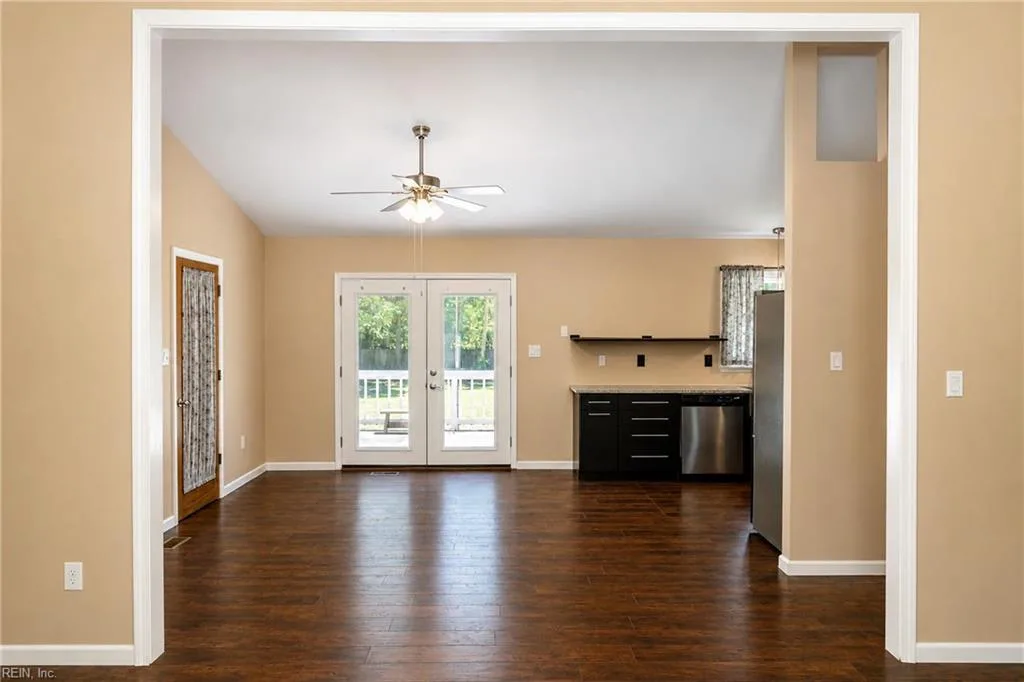 8253 Manor DR, GLOUCESTER VA 23061 thumb 8