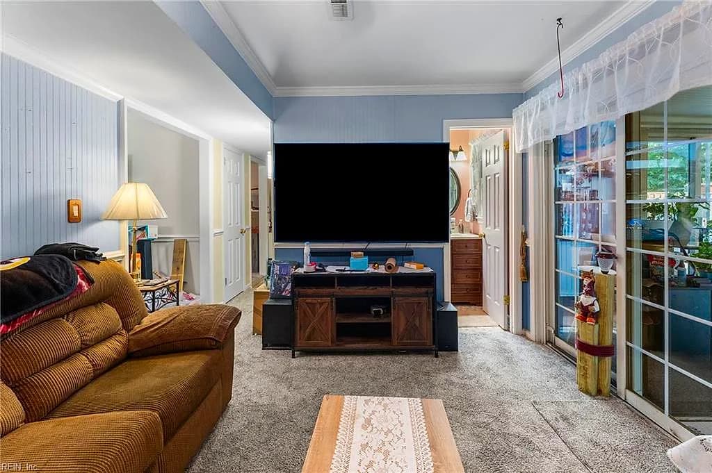318 Williamsburg CT, NEWPORTNEWS VA 23606 thumb 9