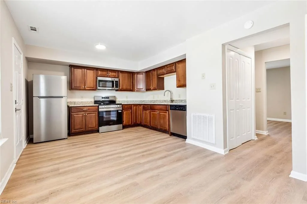 1618 Corprew AVE, NORFOLK VA 23504 thumb 12