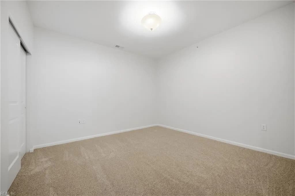 2424 Chancery LN #303, CHESAPEAKE VA 23321 thumb 9