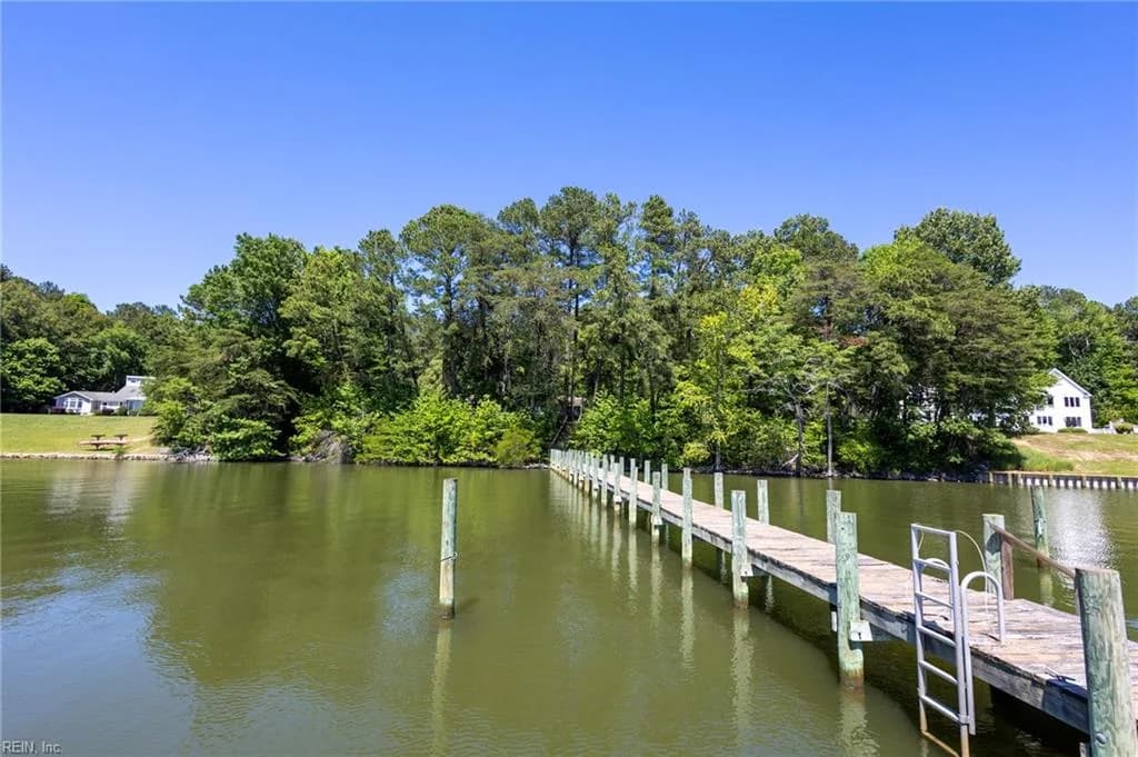 456 Ridge RD, HARTFIELD VA 23071 thumb 9