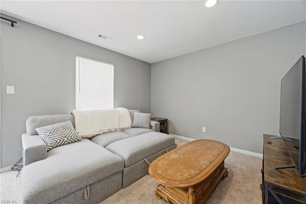 216 Whitewater DR, NEWPORTNEWS VA 23608 thumb 9