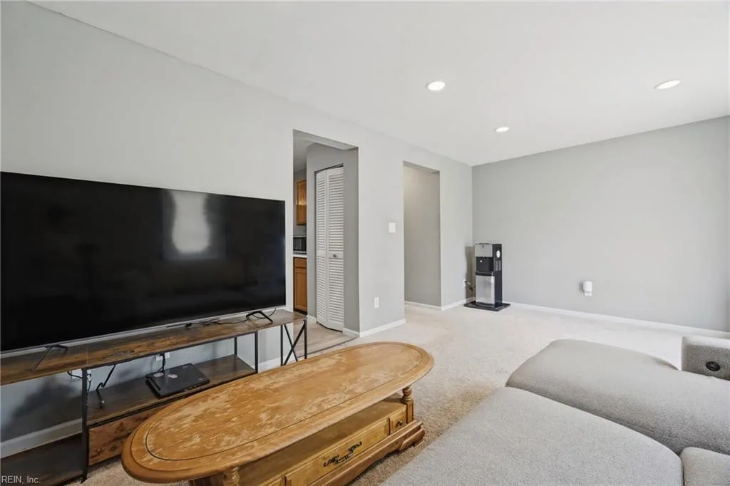 216 Whitewater DR, NEWPORTNEWS VA 23608 thumb 10