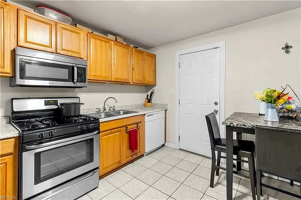 125 Median CIR, PORTSMOUTH VA 23701 thumb 8