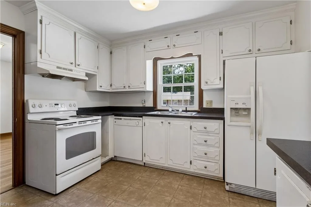 1667 Neptune DR, HAMPTON VA 23669 thumb 10