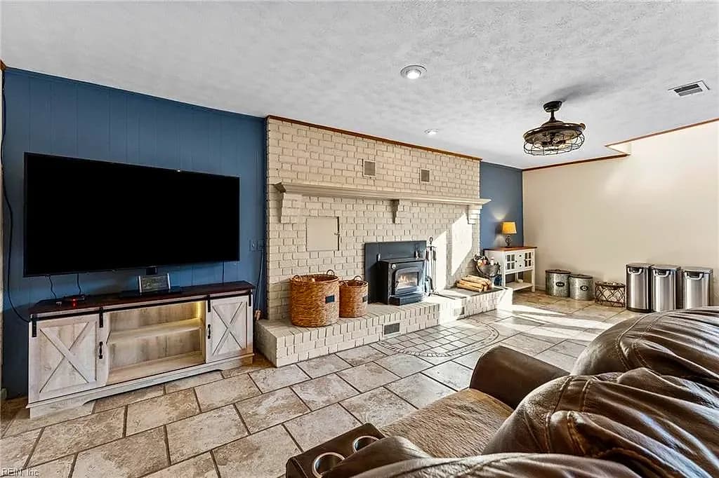 406 Grafton District RD, YORKTOWN VA 23692 thumb 6
