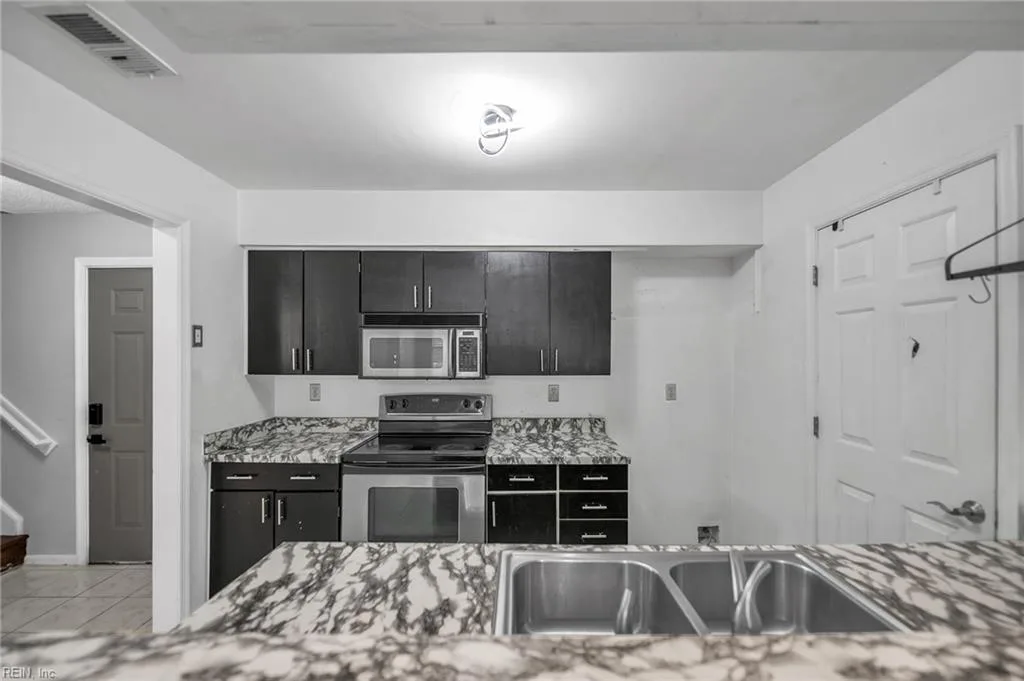 717 Inlet QUAY #H, CHESAPEAKE VA 23320 thumb 12