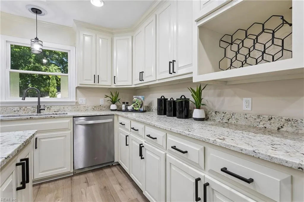 99 W Rexford DR, NEWPORTNEWS VA 23608 thumb 8