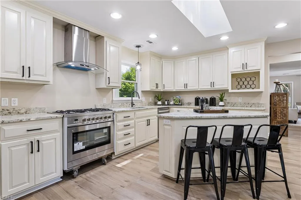 99 W Rexford DR, NEWPORTNEWS VA 23608 thumb 10