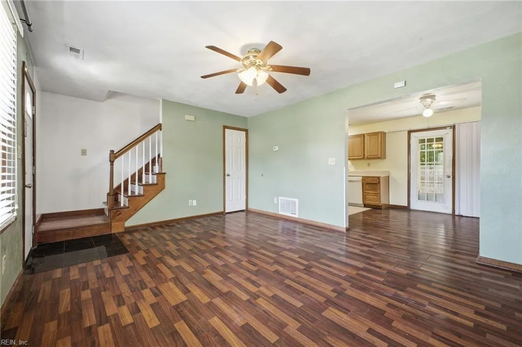 910 Wickford DR, CHESAPEAKE VA 23320 thumb 6