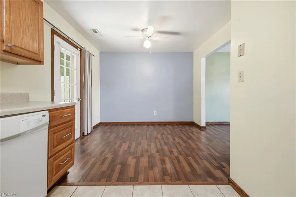 910 Wickford DR, CHESAPEAKE VA 23320 thumb 8