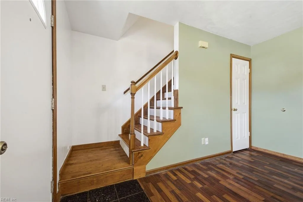 910 Wickford DR, CHESAPEAKE VA 23320 thumb 9