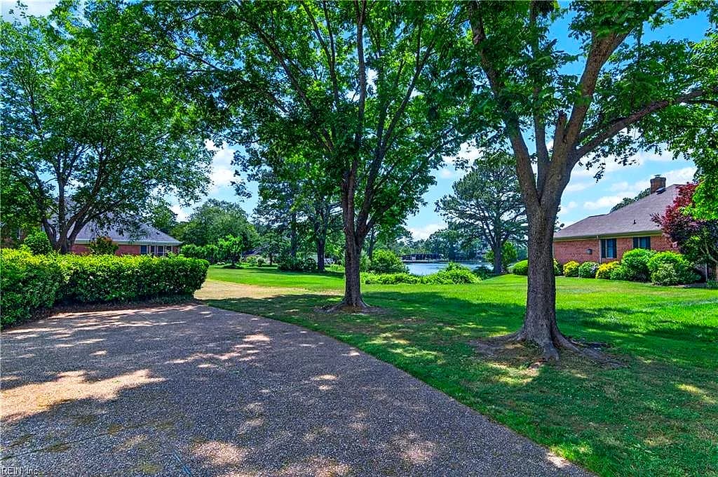 1801 SAWGRASS POINTE DR, HAYES VA 23072 - Photo 3