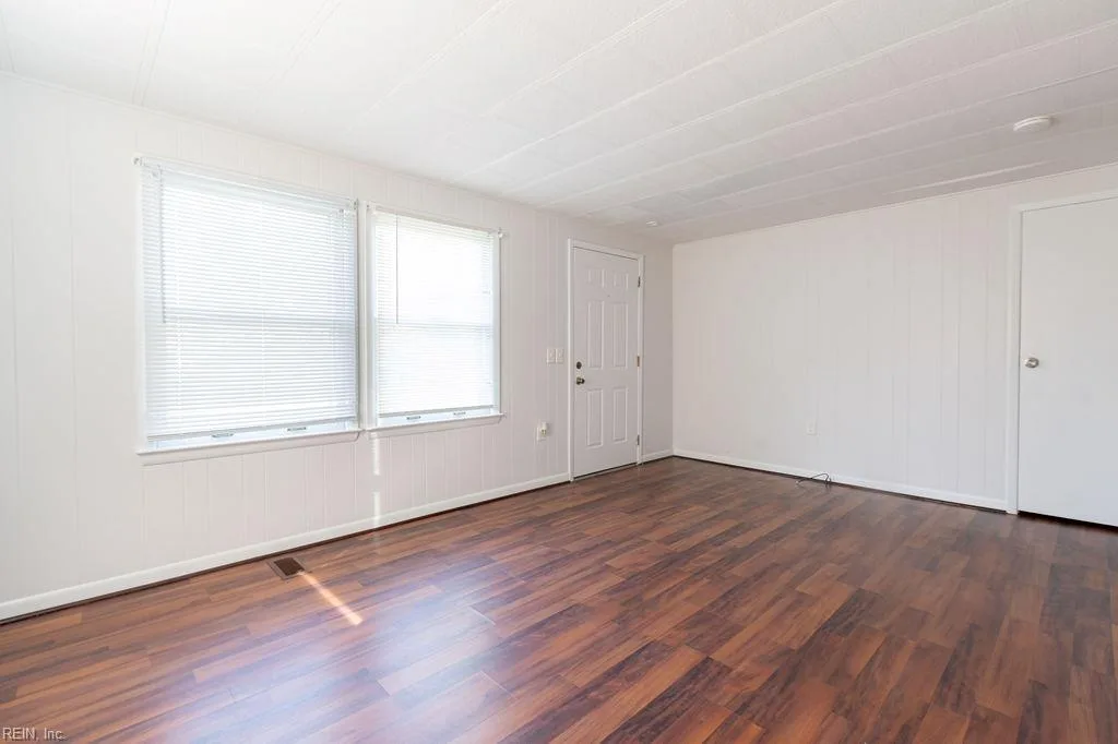 42 Fulton ST, HAMPTON VA 23663 thumb 6