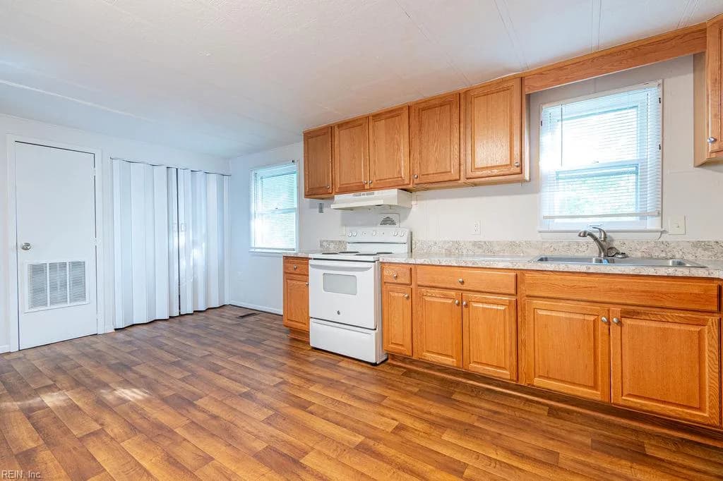 42 Fulton ST, HAMPTON VA 23663 thumb 9