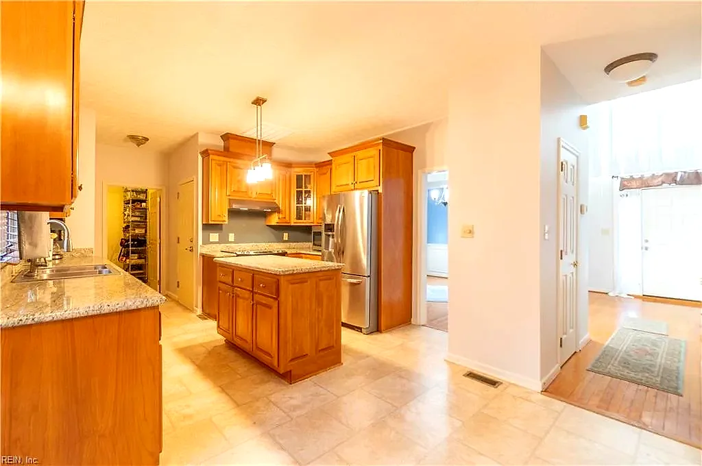 217 Pasture LN, YORKTOWN VA 23693 thumb 11