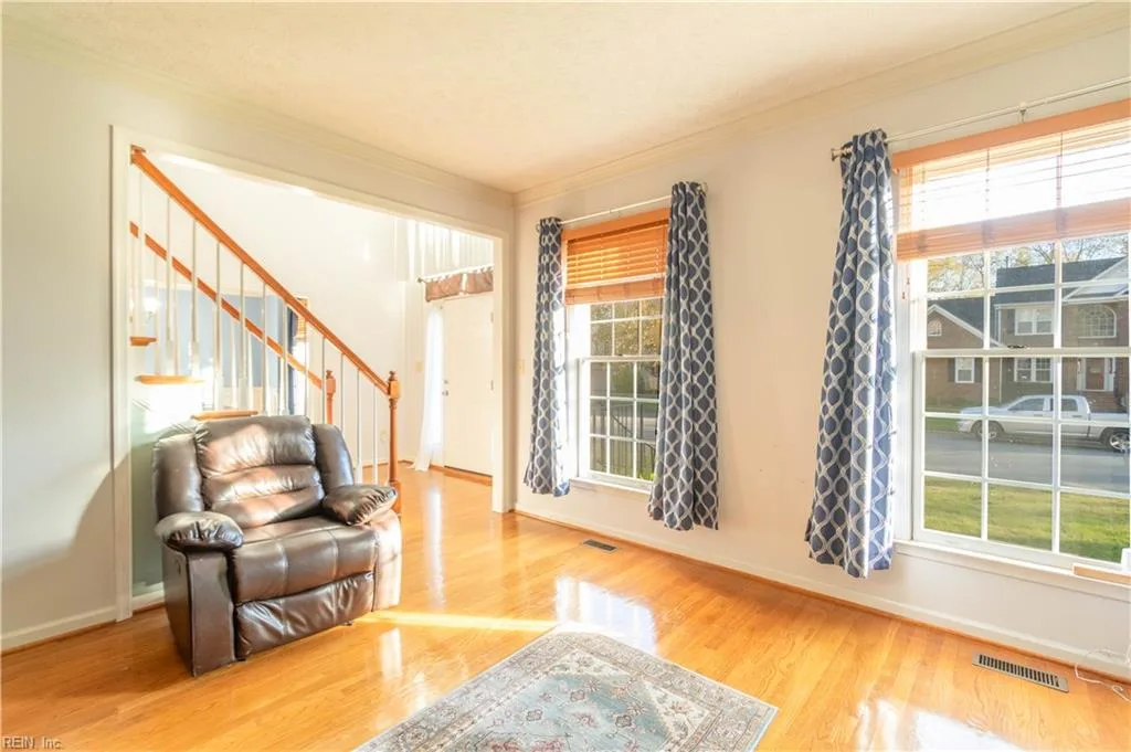 217 Pasture LN, YORKTOWN VA 23693 thumb 8