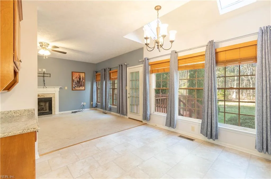 217 Pasture LN, YORKTOWN VA 23693 thumb 10