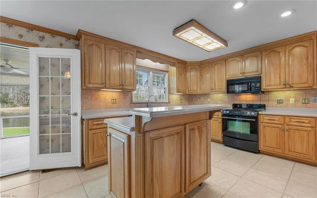 526 Elizabeth Lake DR, HAMPTON VA 23669 thumb 11