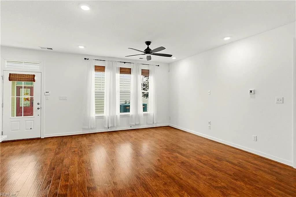 125 Mainsail LOOP, YORKTOWN VA 23693 thumb 11