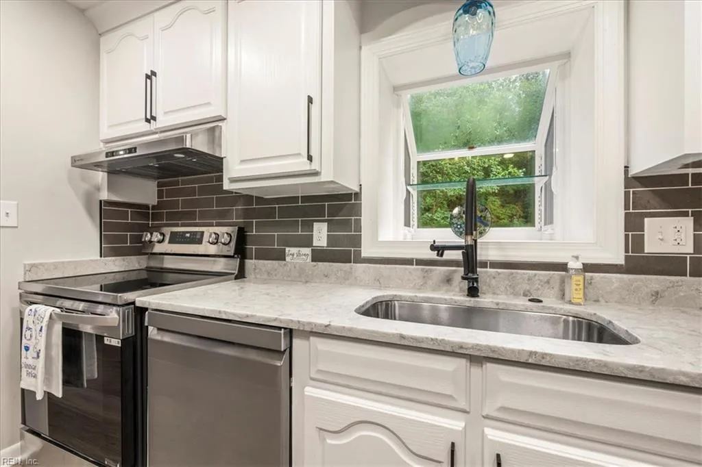 37 Indian Springs DR, NEWPORTNEWS VA 23606 thumb 6