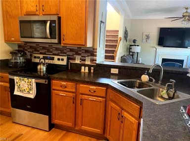 16 Al ST, HAMPTON VA 23664 thumb 8
