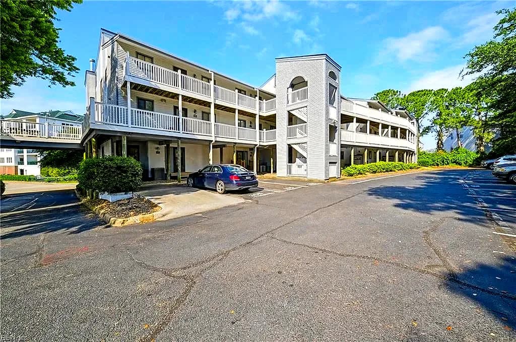 3200 Lynnhaven DR #202, VIRGINIABEACH VA 23451 thumb 6