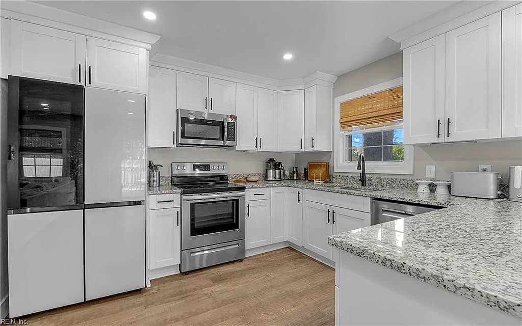 725 N Great Neck RD, VIRGINIABEACH VA 23454 thumb 7