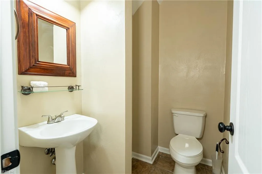 114 Bluff TER, NEWPORTNEWS VA 23602 thumb 12
