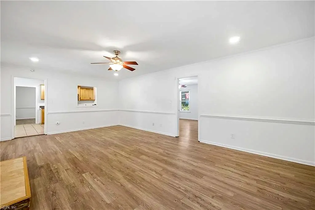 1113 Crystalwood CIR, CHESAPEAKE VA 23320 thumb 8