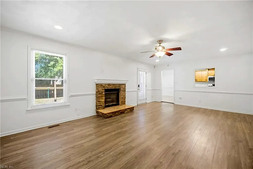 1113 Crystalwood CIR, CHESAPEAKE VA 23320 thumb 9