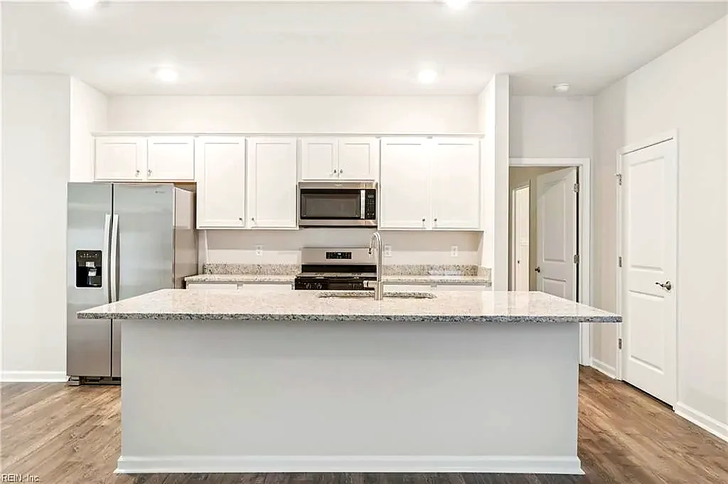 7784 Patriots WAY E, GLOUCESTER VA 23061 thumb 11