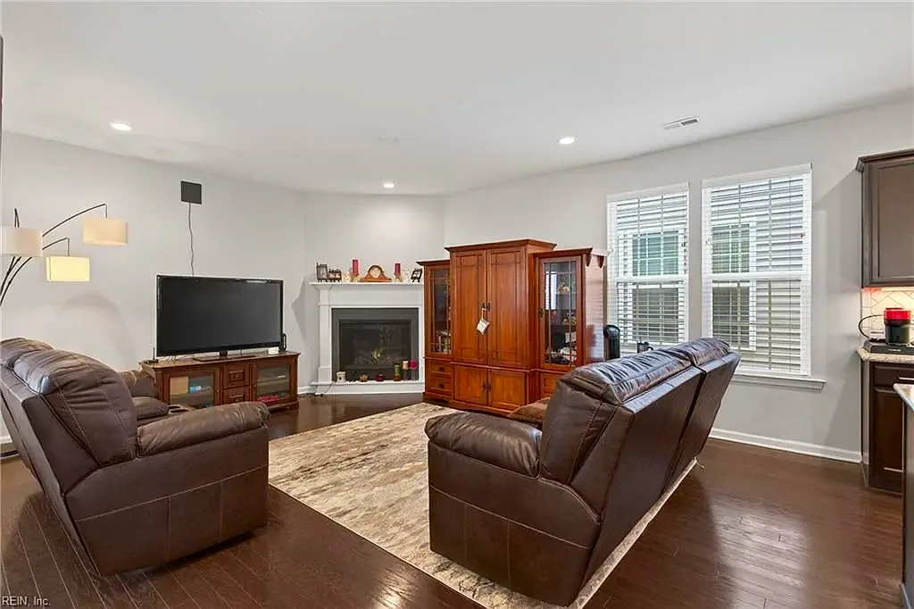 1438 Independence BLVD, NEWPORTNEWS VA 23608 thumb 7
