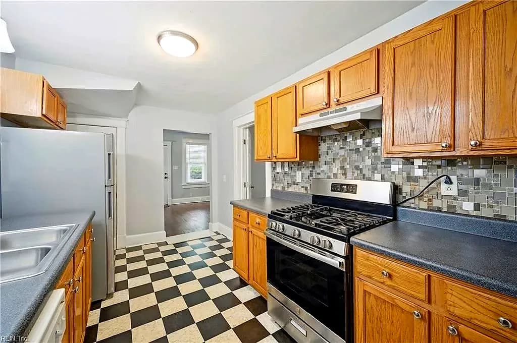 1417 Melrose PW, NORFOLK VA 23508 thumb 6