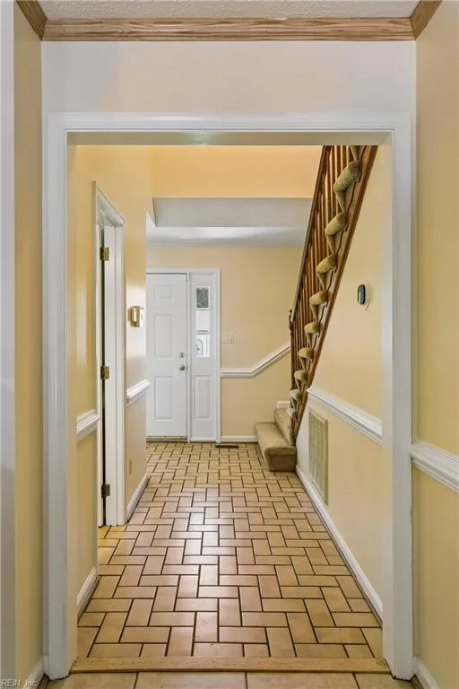 101 Cranwood CT, YORKTOWN VA 23693 thumb 10