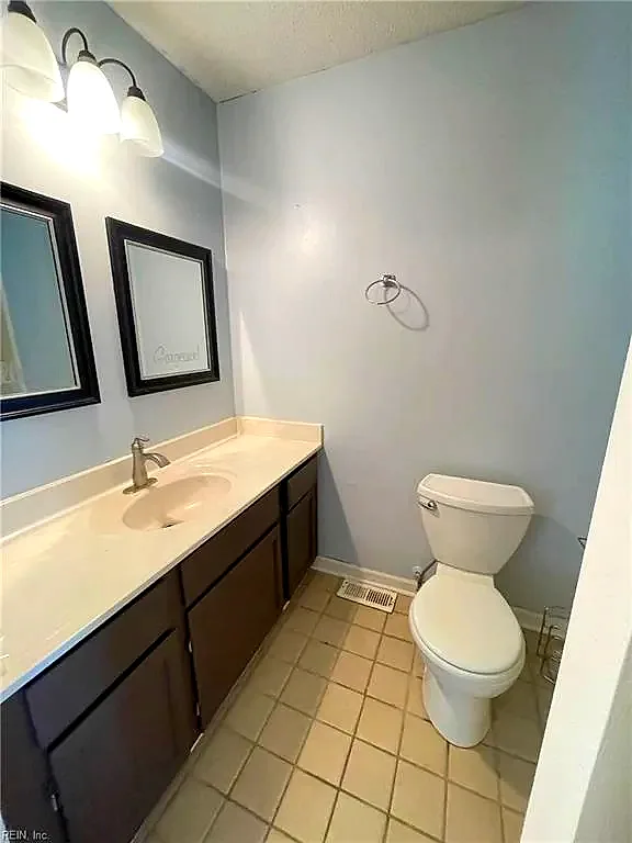 110 Kingsbridge LN, YORKTOWN VA 23692 thumb 6