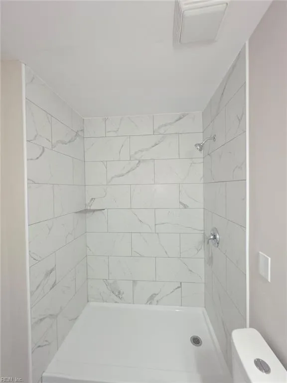 12 Glouchester CIR, CHESAPEAKE VA 23320 thumb 8