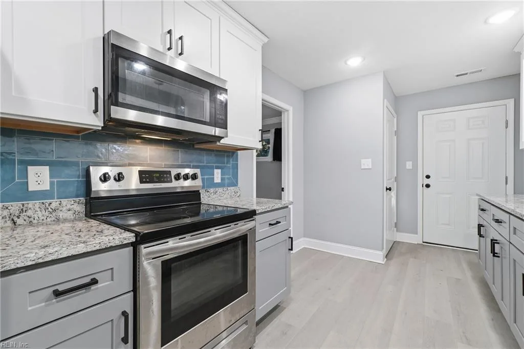 612 Hannah ST, HAMPTON VA 23661 thumb 8